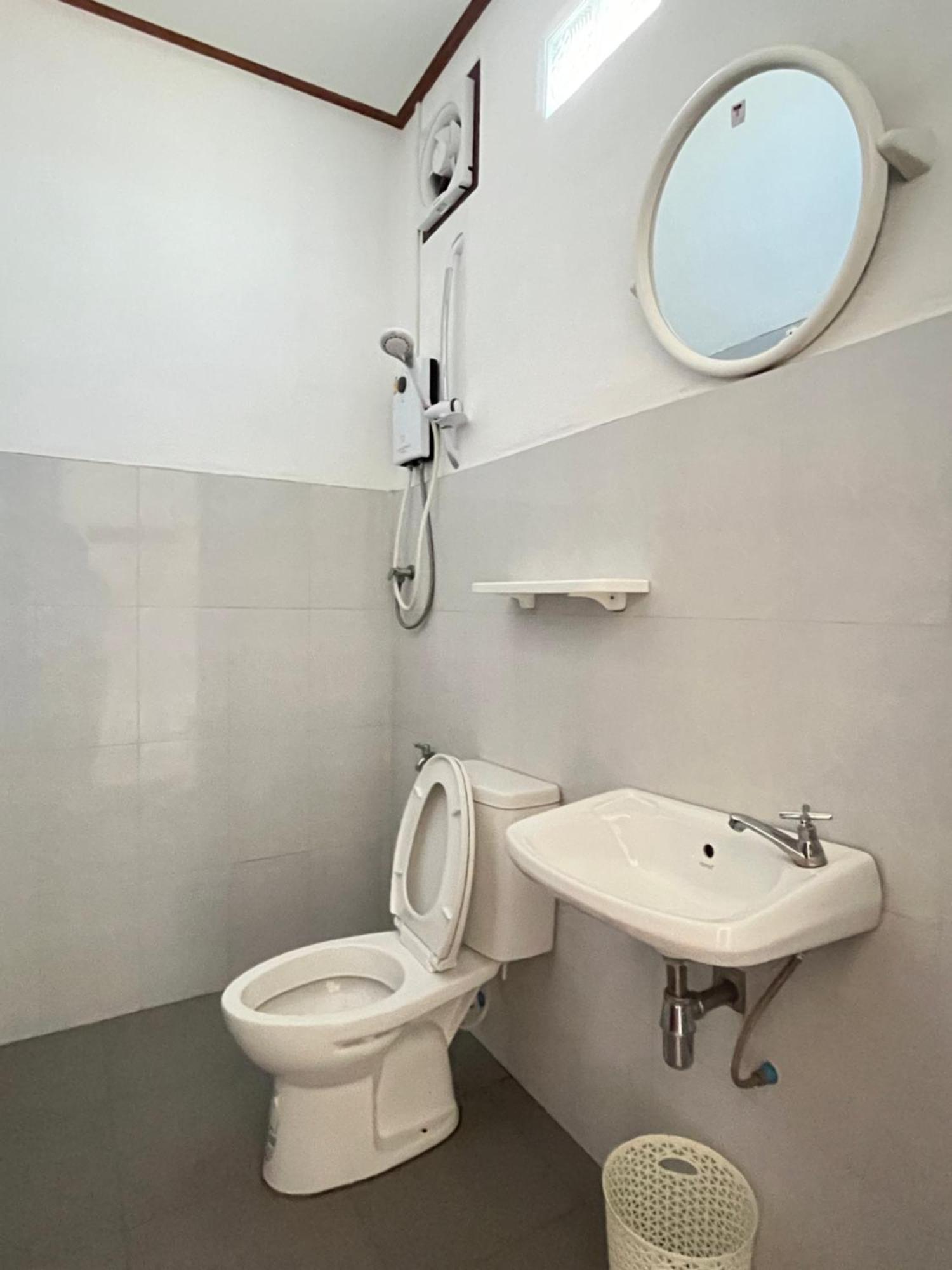 Sanhak Guesthouse 1 Ban Nahin-Nai ภายนอก รูปภาพ