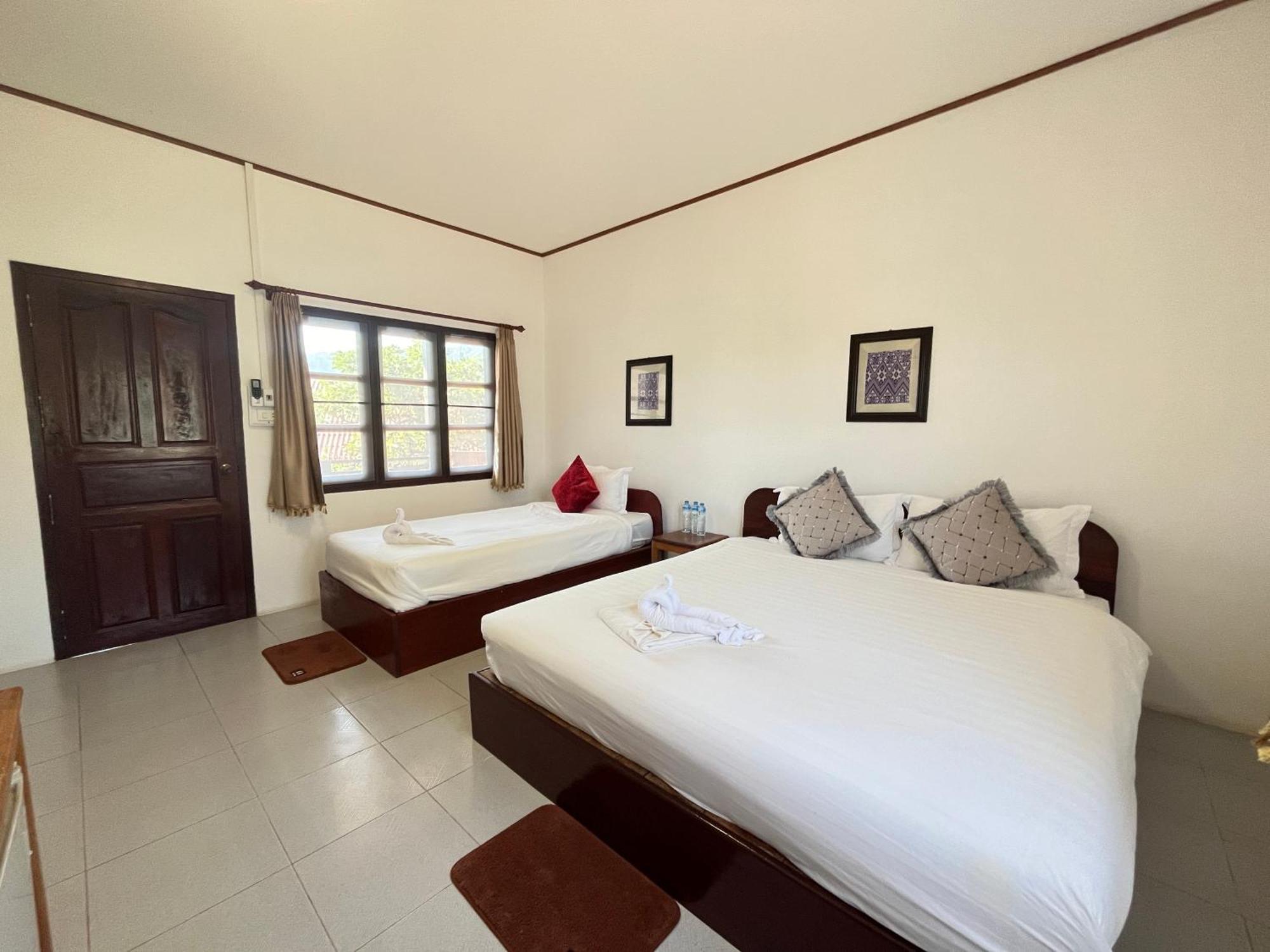 Sanhak Guesthouse 1 Ban Nahin-Nai ภายนอก รูปภาพ
