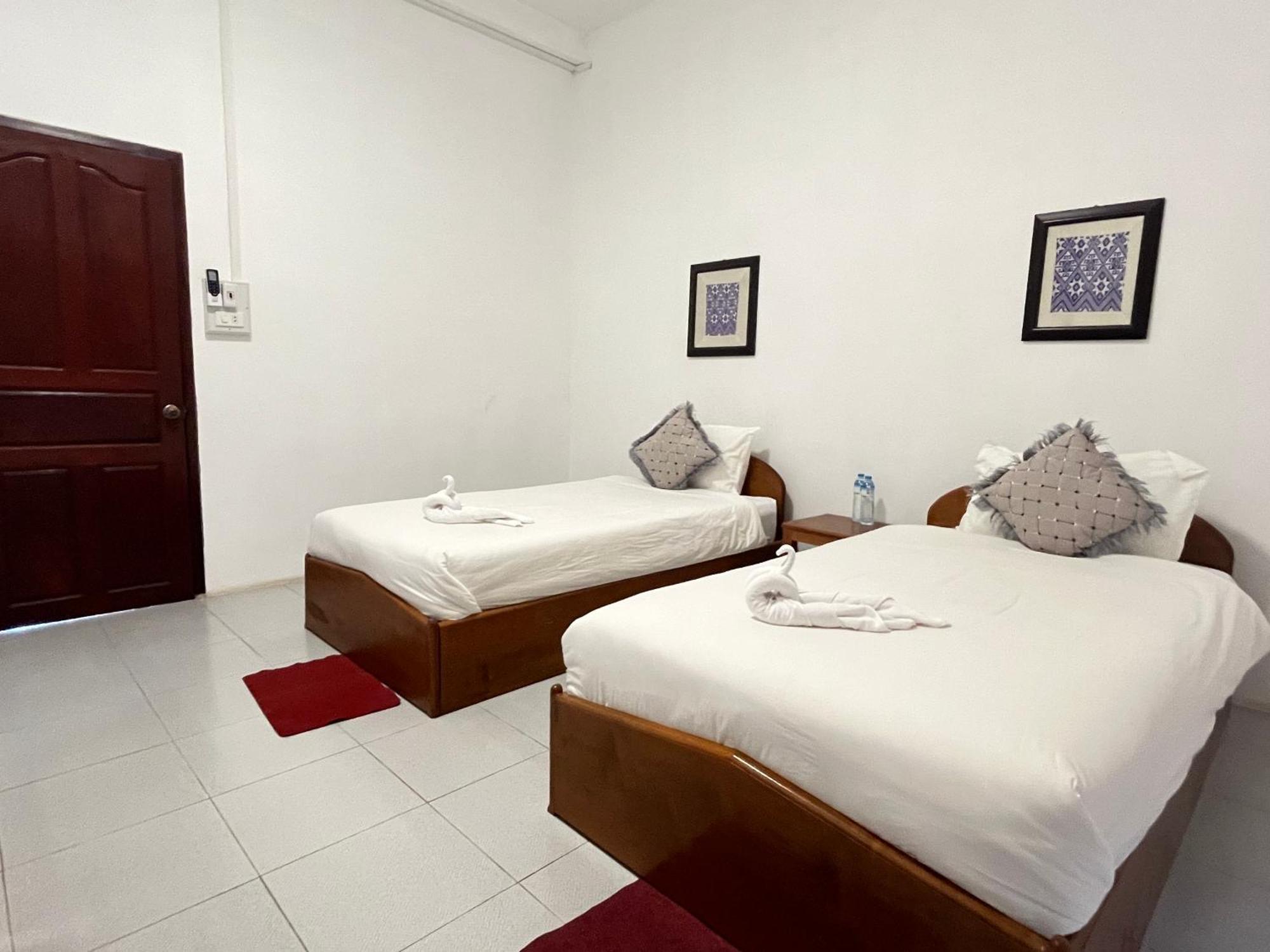 Sanhak Guesthouse 1 Ban Nahin-Nai ภายนอก รูปภาพ